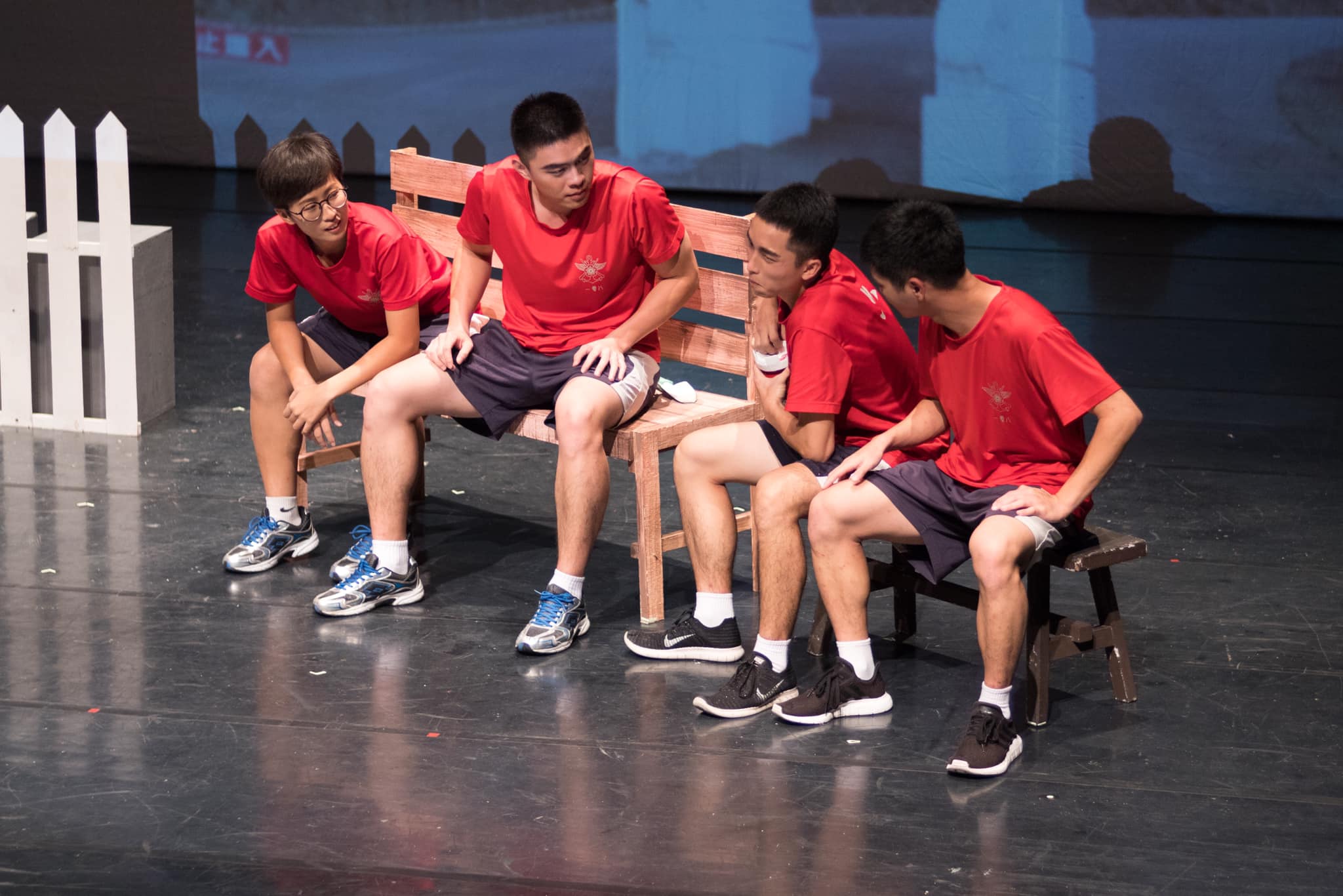 劇中表演情節