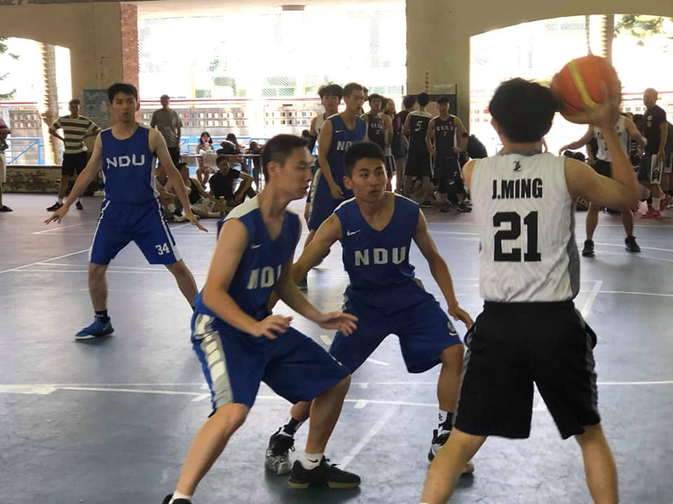 The photo of exciting game.